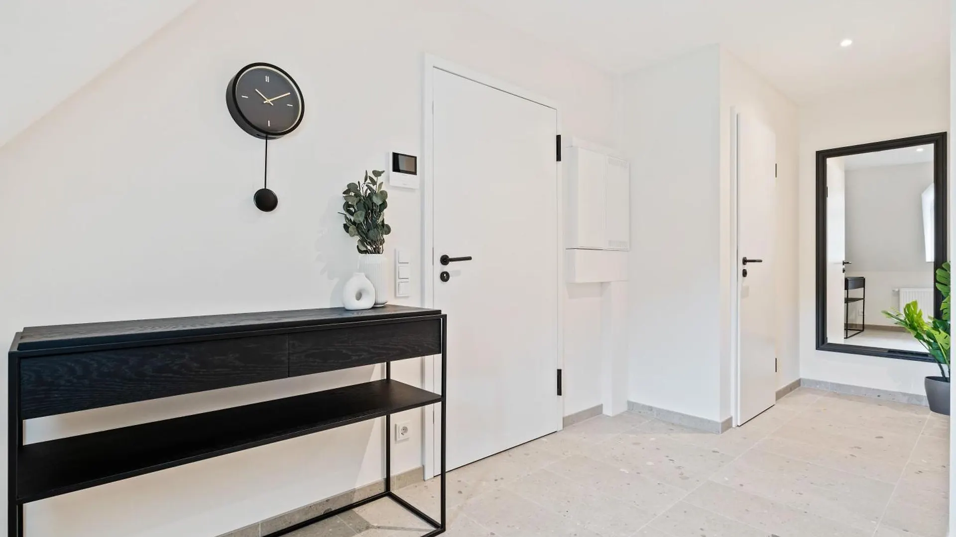 Elegant Clausen Apartment With King Bed & Wifi Luxembourg